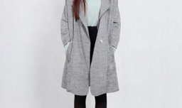 女生在风衣里面穿什么