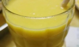 如何用榨汁机榨玉米汁？