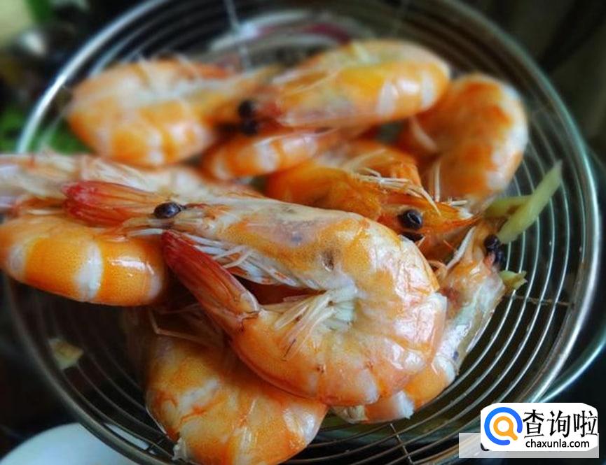 正确的煮虾方法如下