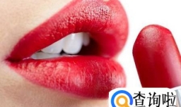 涂口红的正确涂法，涂口红怎么涂嘴不起干皮