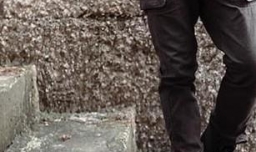 男士高帮鞋要怎么搭配