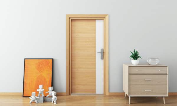 酒精喷门上变白怎么办