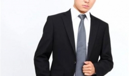 不同颜色的西服如何搭配衬衫呢？