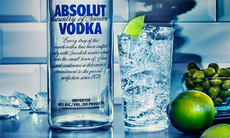 伏特加属于什么酒