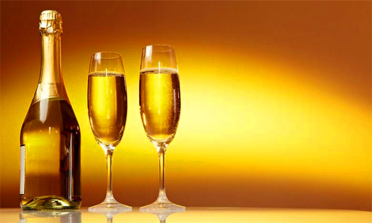 香槟酒是什么酒