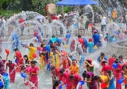 泼水节是哪个民族