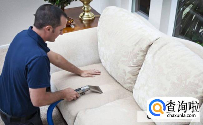 如何清洁布艺沙发