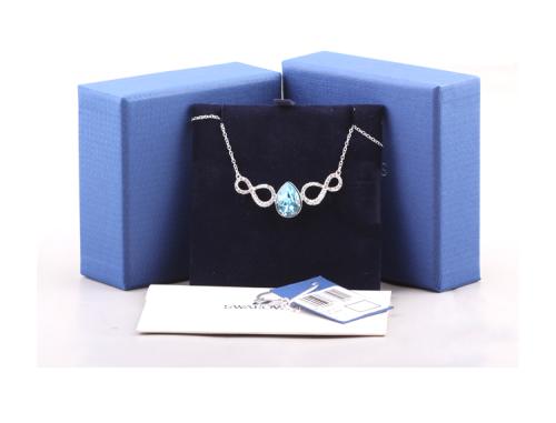 施华洛世奇卖的到底是水晶还是玻璃