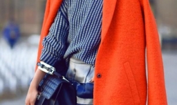 女孩皮肤偏黑穿什么颜色衣服好看及怎么搭配