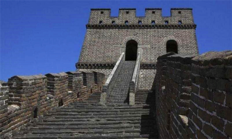 长城上的烽火台的作用