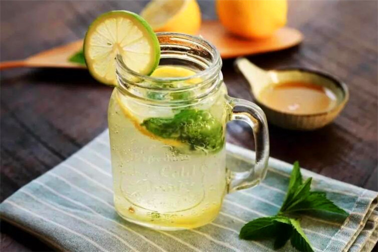 怎么把手变白变嫩变细