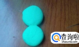 怎样用超轻粘土做一只旅行青蛙