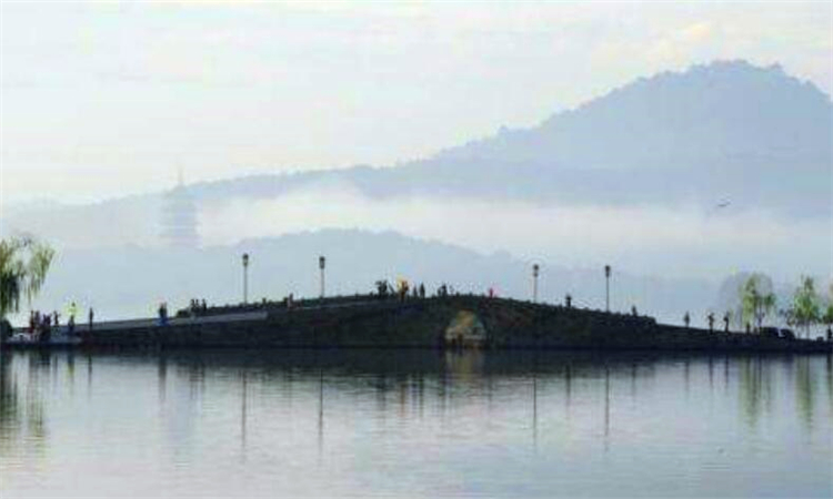 烟波浩渺什么意思