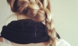 长发美女几款简单发型（之三十七）