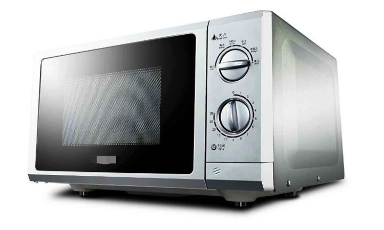 铁盘子可以放微波炉吗