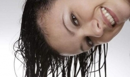 怎样吹头发，干的快？