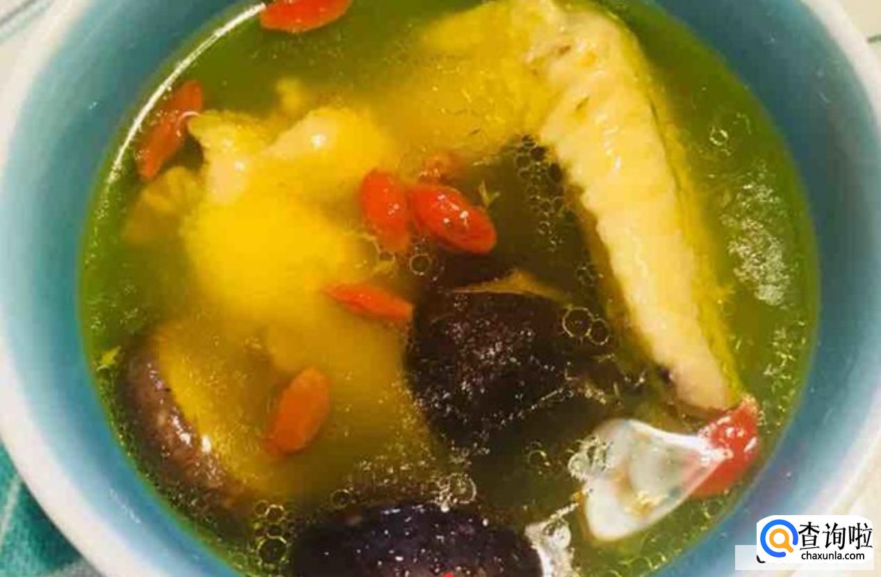 香菇炖鸡汤