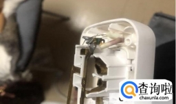 插座坏了怎么找人修