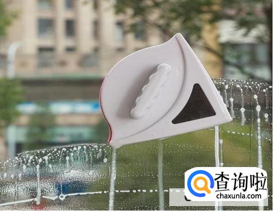 有防护栏的玻璃怎么擦