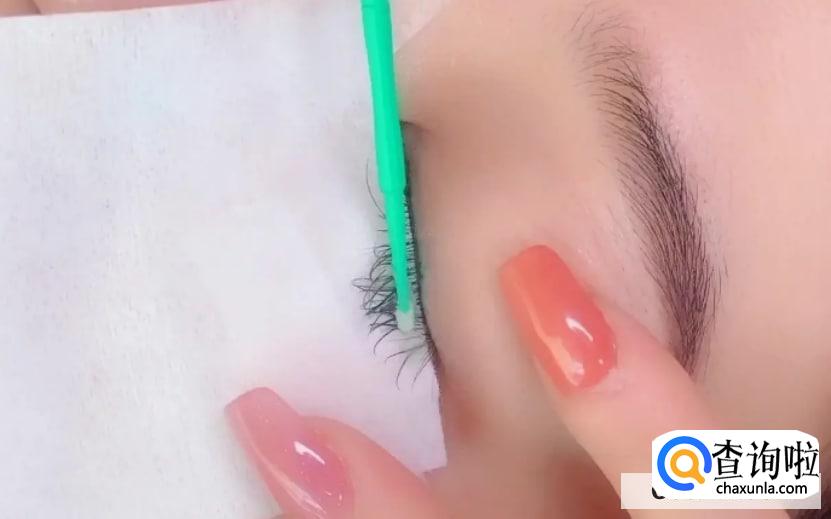 美睫怎么去卸掉