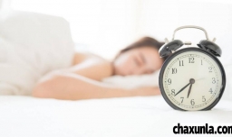 睡觉的时候闹钟吵不醒咋回事