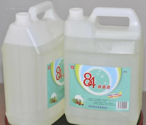 黑色皮鞋被84变色了怎么办