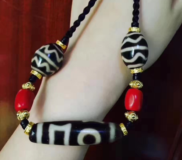 天珠是人工的还是天然的