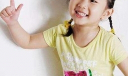 幼儿扎头发的方法