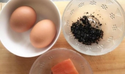 1周岁宝宝三文鱼辅食的制作