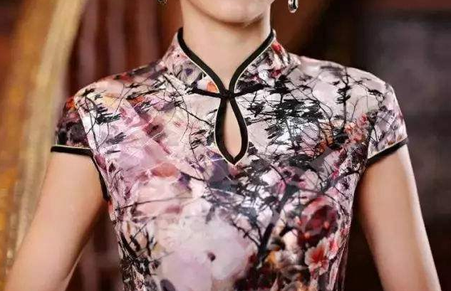 穿旗袍左襟右襟有讲究吗