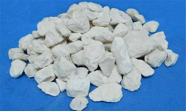生石灰加水生成什么