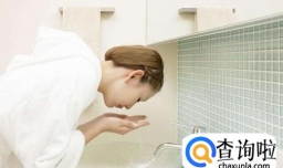 洗脸过程中哪些错误方式会危及到健康？