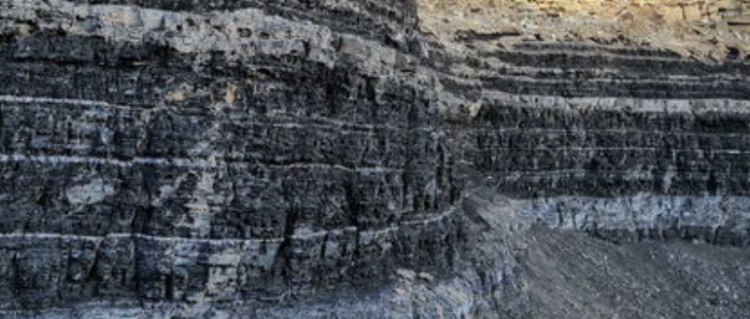 岩石按生成原因分三大类