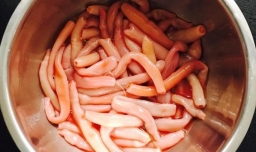 如何调制海肠饺子馅？