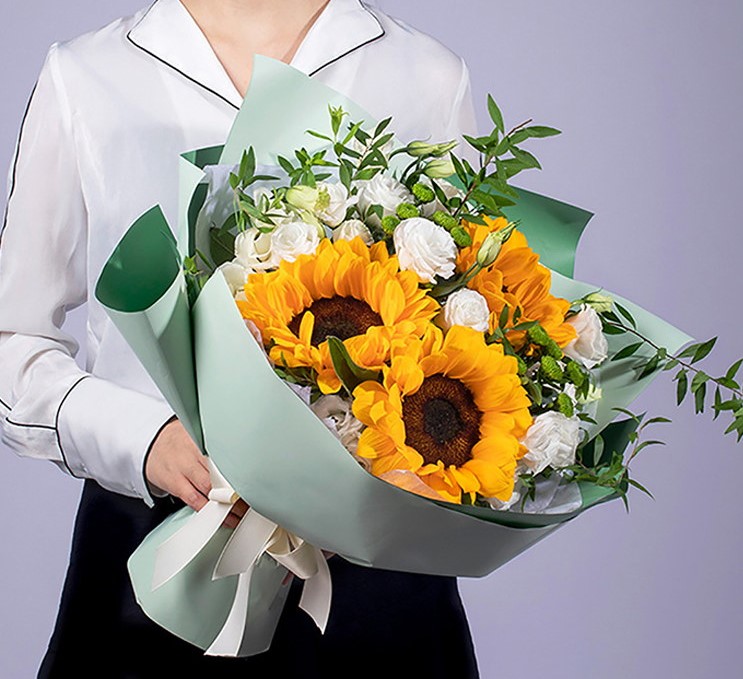 请求女朋友原谅送什么？