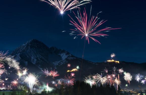 形容烟花的词语