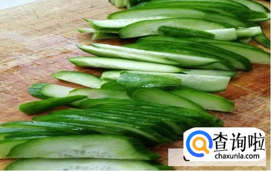 黄瓜凉拌要切片还是拍碎更好吃