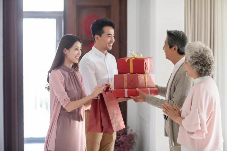 中秋节送什么给领导比较好？