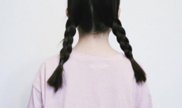 夏季简单韩式中长发盘发图解