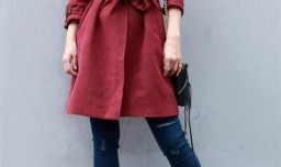 酒红色上衣如何搭配