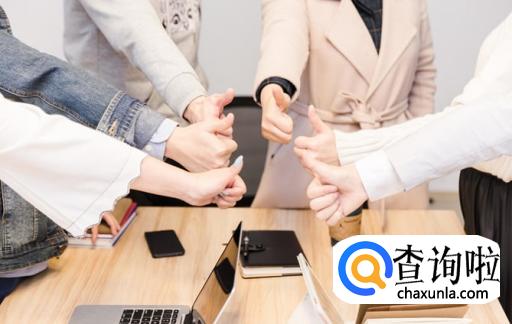 职场上用不用拍领导马屁