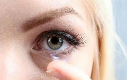 美瞳带上不舒服怎么办