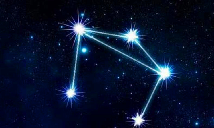 天秤女和什么星座最配