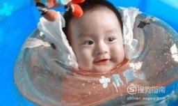 如何带婴儿宝宝游泳