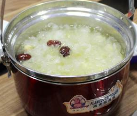 银耳莲子汤的做法