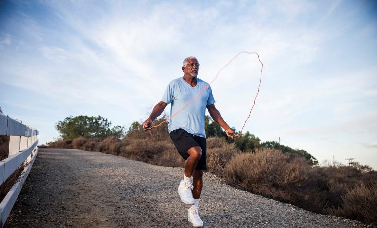 跳绳后背疼痛是什么原因