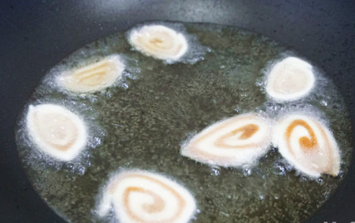 咸猫耳朵的做法