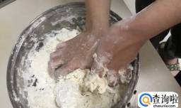 酵母发面蒸馒头还要放碱不