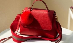 包包的颜色搭配技巧