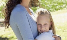 如何在没有道具的情况下陪孩子玩